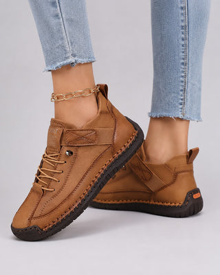Minimalist Lace-Up Sneakers for Women Canvas Uppers Adjustable Fit Casual Everyday Style