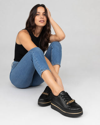 Minimalist Lace-Up Platform Sneakers for Women with Chunky Sole and Metallic Accents