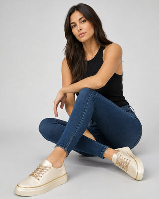 Minimalist Lace-Up Platform Sneakers for Women with Chunky Sole and Metallic Accents
