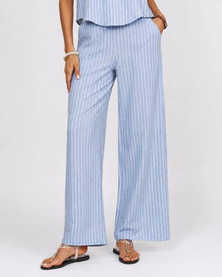 Casual Leaf Print Women's Pants Set with Sleeveless Layered Top and Wide-Leg Trousers