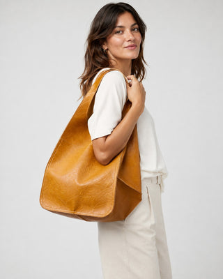 Minimalist Leather Weekender Bag Oversized Travel Tote with Dual Handles for Women