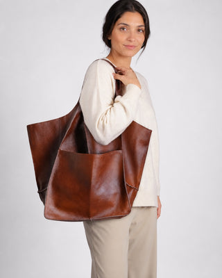 Minimalist Leather Weekender Bag Oversized Travel Tote with Dual Handles for Women