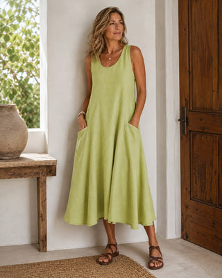 Casual Linen Midi Dress for Women with Scoop Neckline and Front Pockets in Sleeveless Design