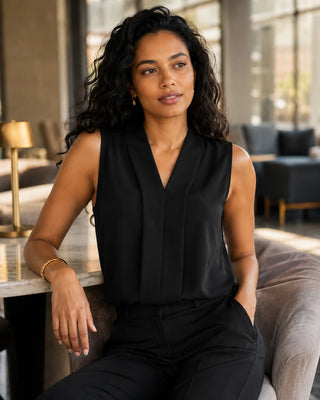 Minimalist Womens Blouse V-Neck Sleeveless Lightweight Tailored Fit Summer Tops for Women